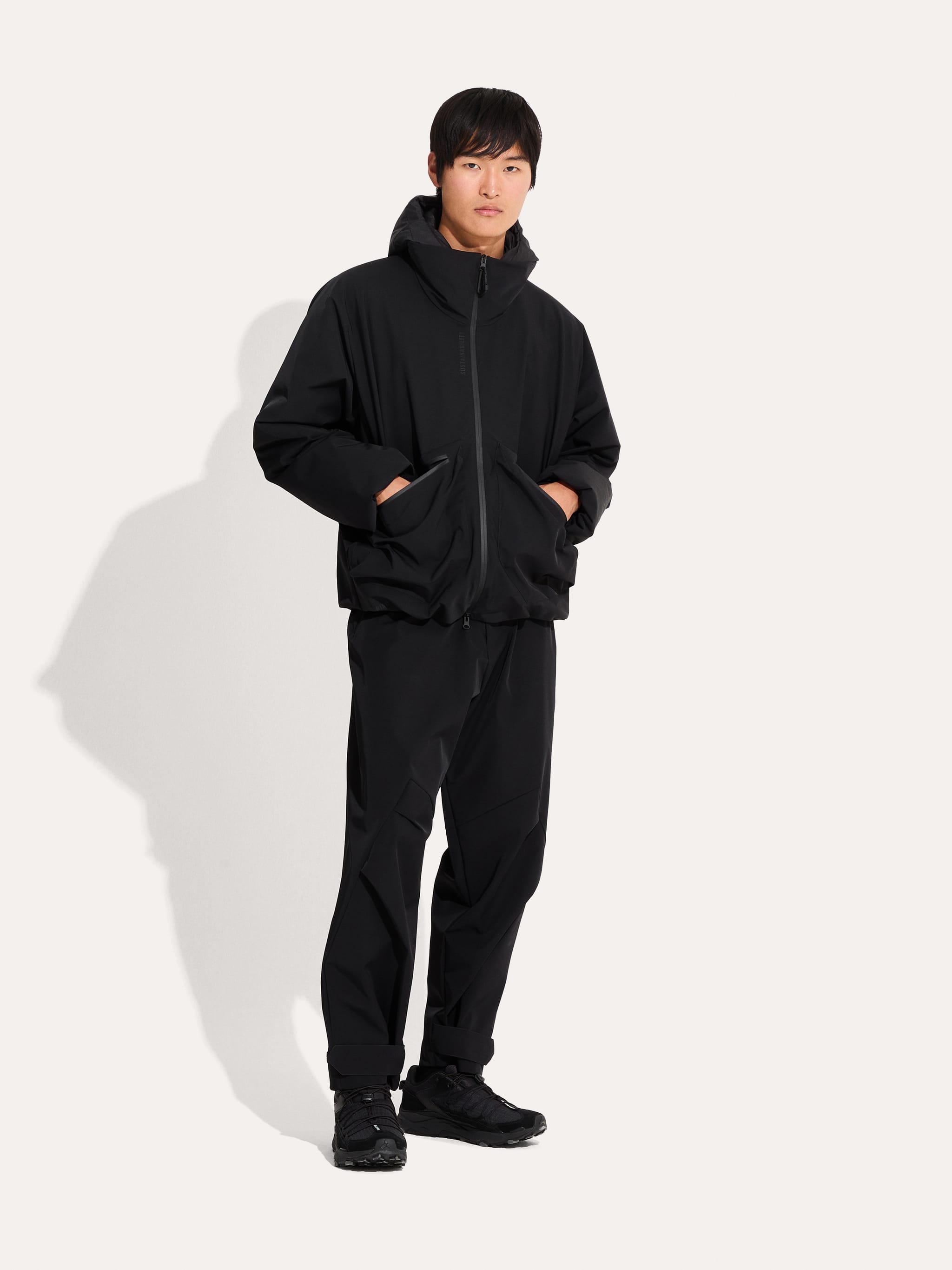 EP7369 BLACK 02